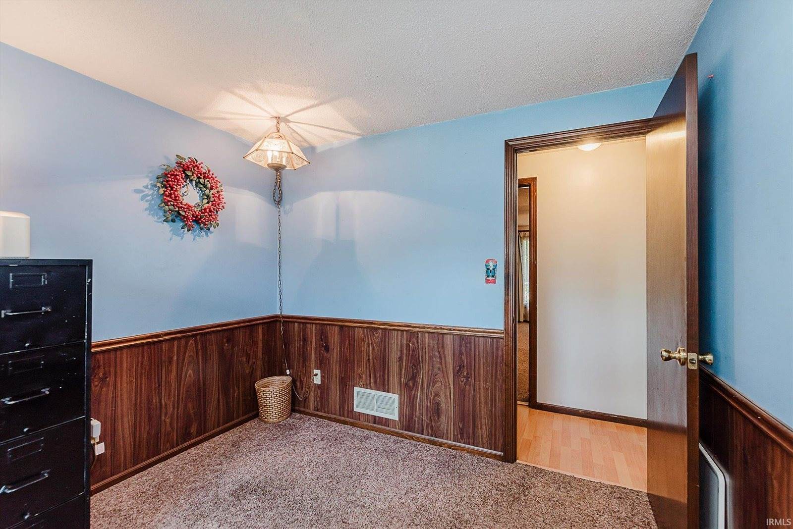 40 Maple Court, Hartford City, IN 47348