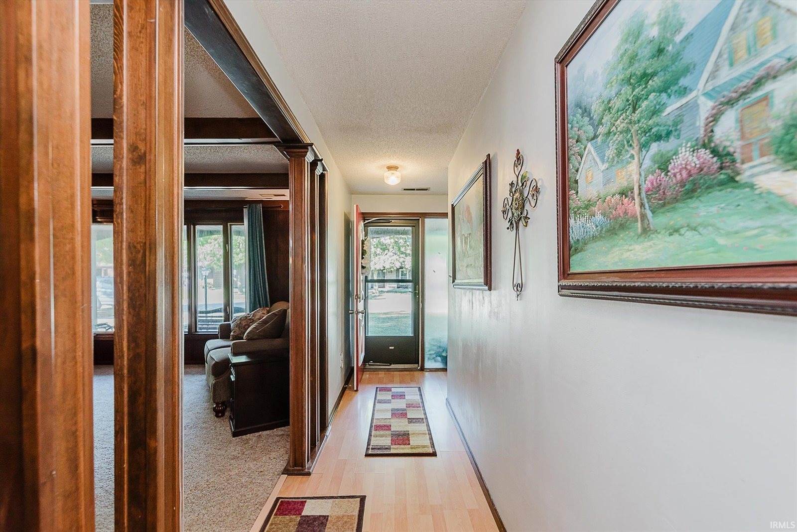 40 Maple Court, Hartford City, IN 47348