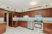 40 Maple Court, Hartford City, IN 47348