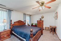 40 Maple Court, Hartford City, IN 47348