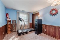 40 Maple Court, Hartford City, IN 47348