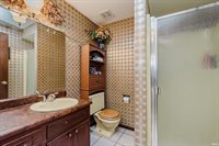 40 Maple Court, Hartford City, IN 47348