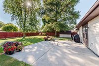 40 Maple Court, Hartford City, IN 47348