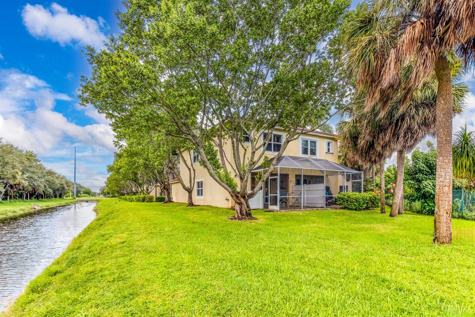 9490 South Military Trail, #2, Boynton Beach, FL 33436