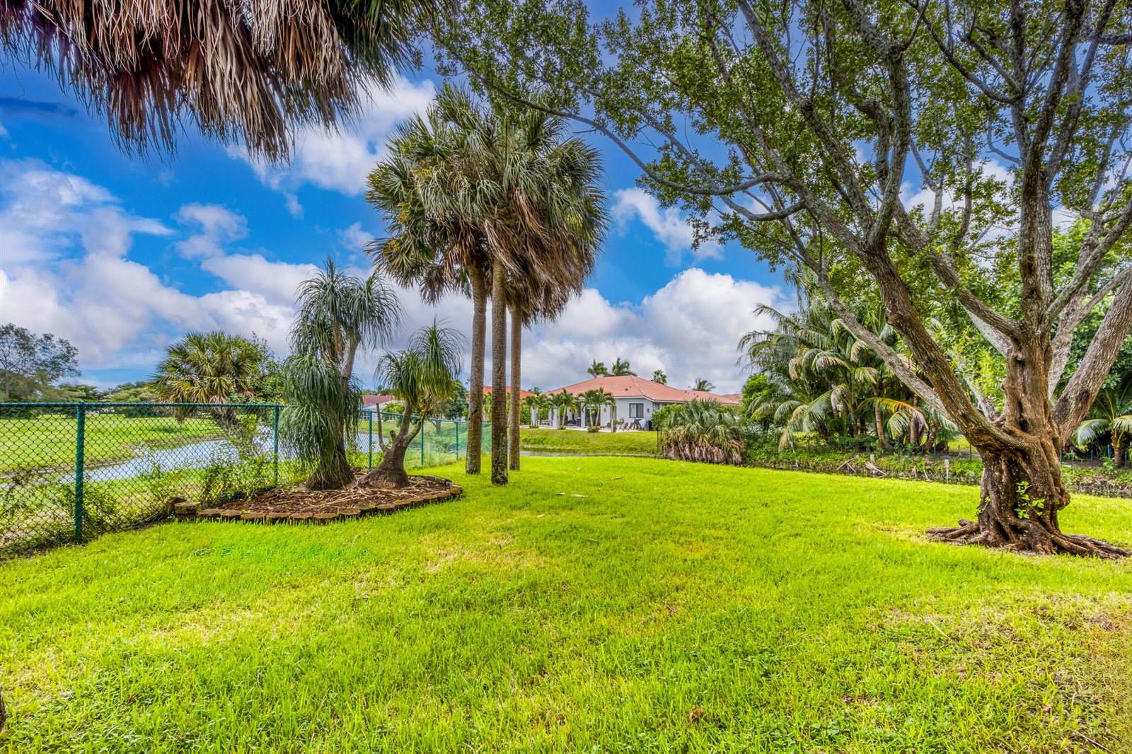 9490 South Military Trail, #2, Boynton Beach, FL 33436