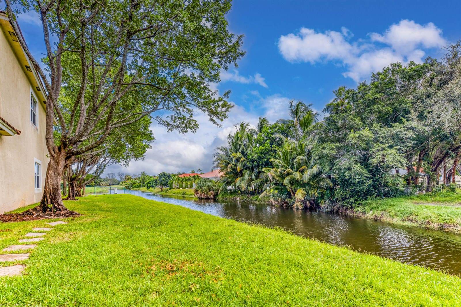 9490 South Military Trail, #2, Boynton Beach, FL 33436