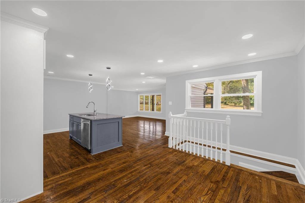 2434 New Walkertown Road, Winston-Salem, NC 27101