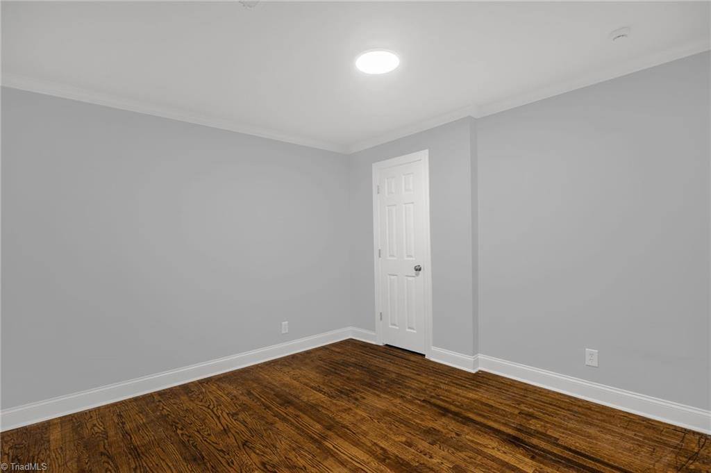 2434 New Walkertown Road, Winston-Salem, NC 27101