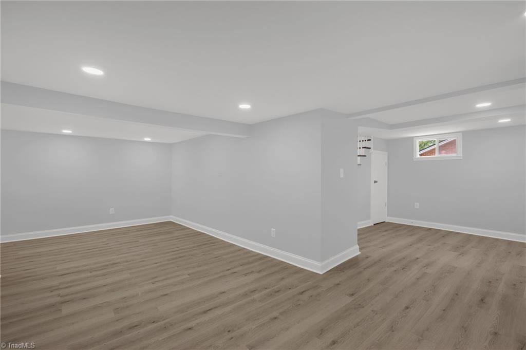 2434 New Walkertown Road, Winston-Salem, NC 27101