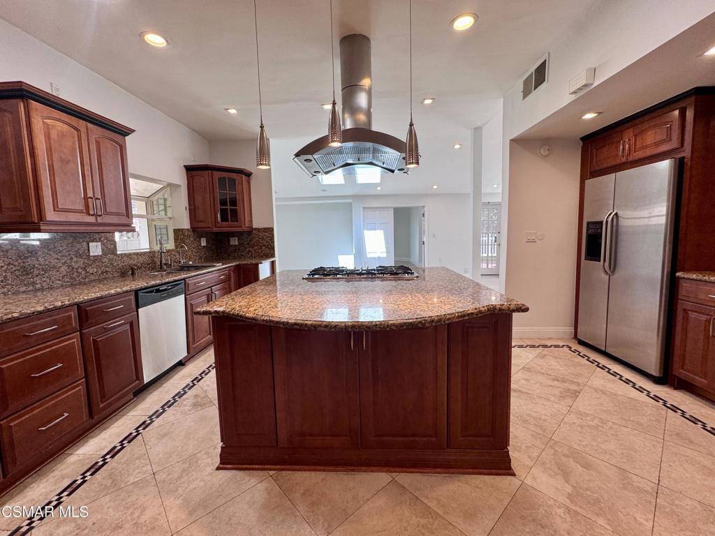 20445 Miranda Street, Woodland Hills, CA 91367