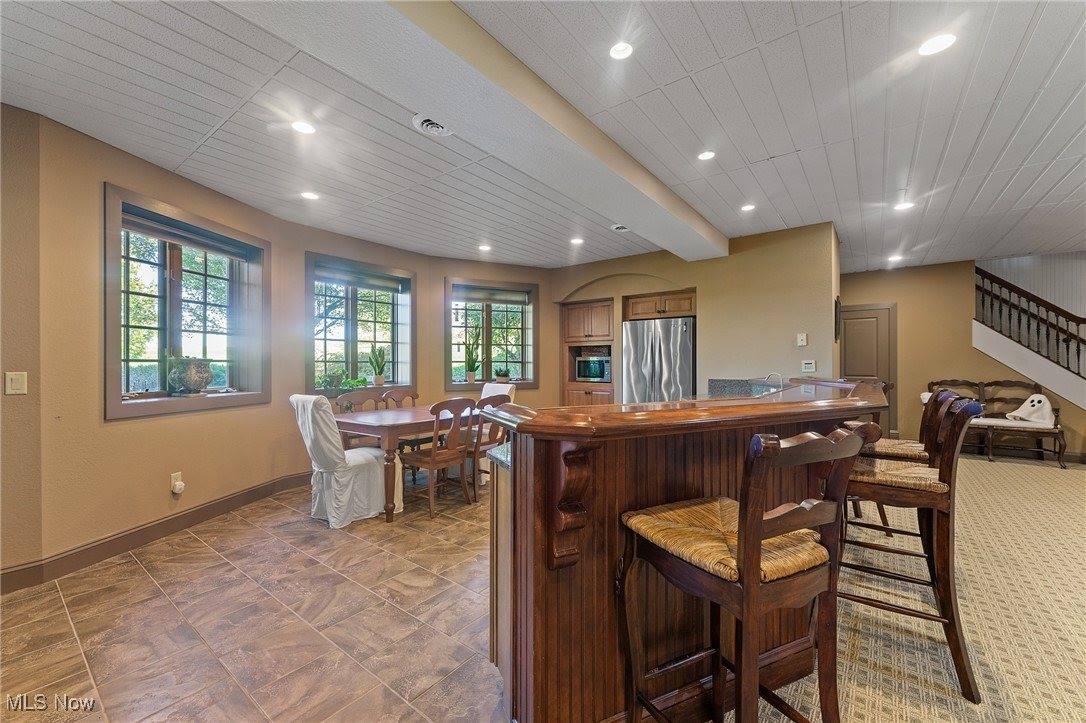 8068 Maplevale Drive, Canfield, OH 44406