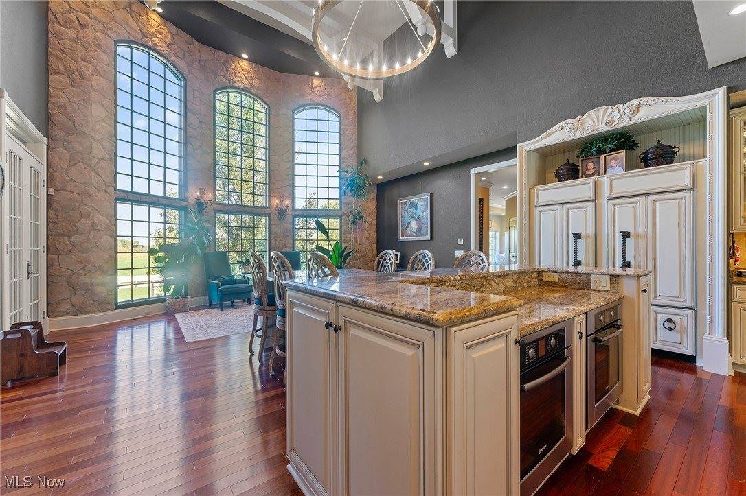 8068 Maplevale Drive, Canfield, OH 44406