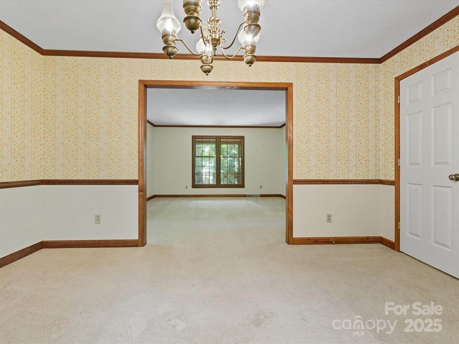 100 Canterbury Lane, Matthews, NC 28104