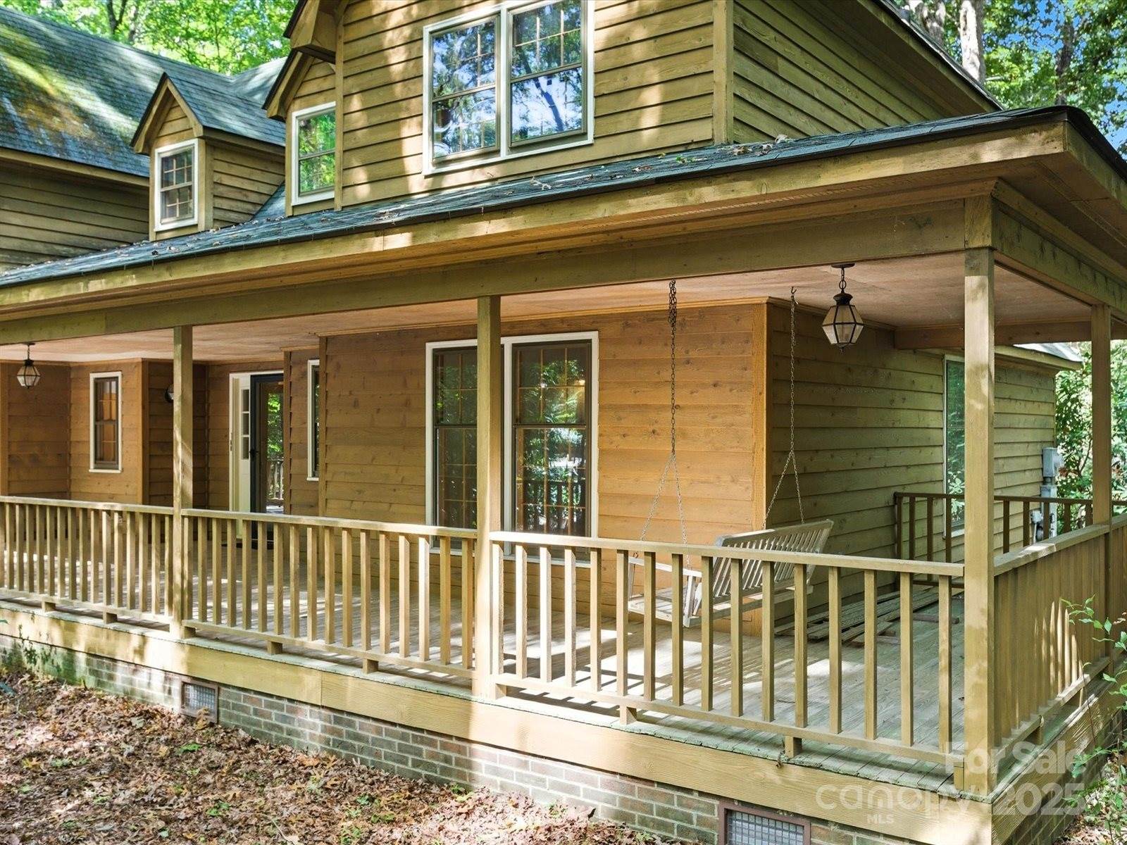 100 Canterbury Lane, Matthews, NC 28104