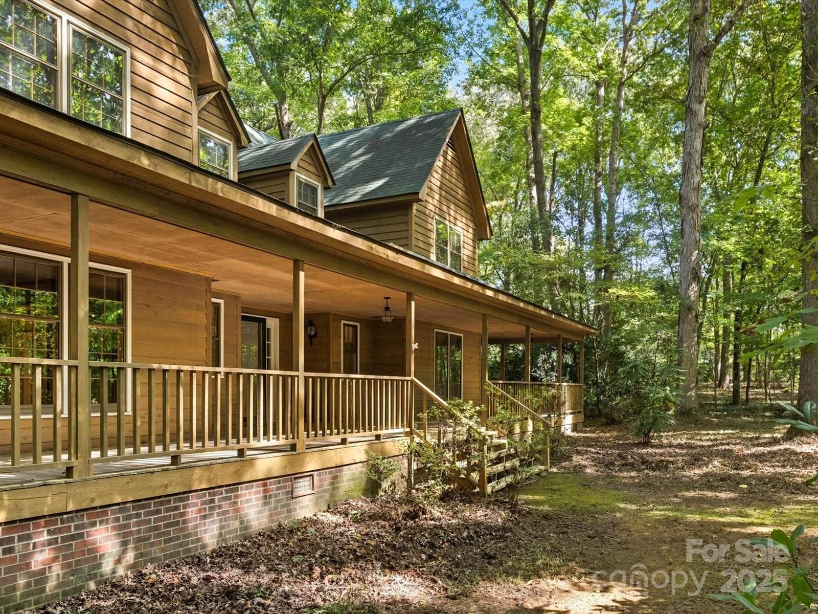 100 Canterbury Lane, Matthews, NC 28104