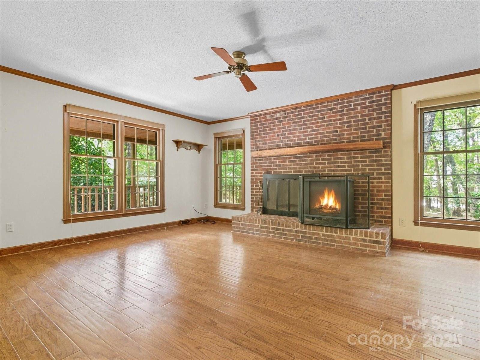 100 Canterbury Lane, Matthews, NC 28104