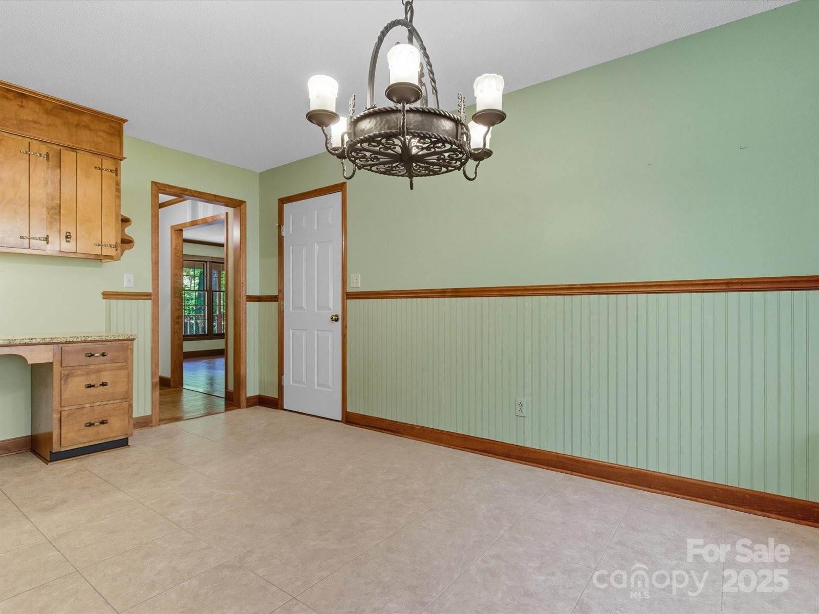 100 Canterbury Lane, Matthews, NC 28104