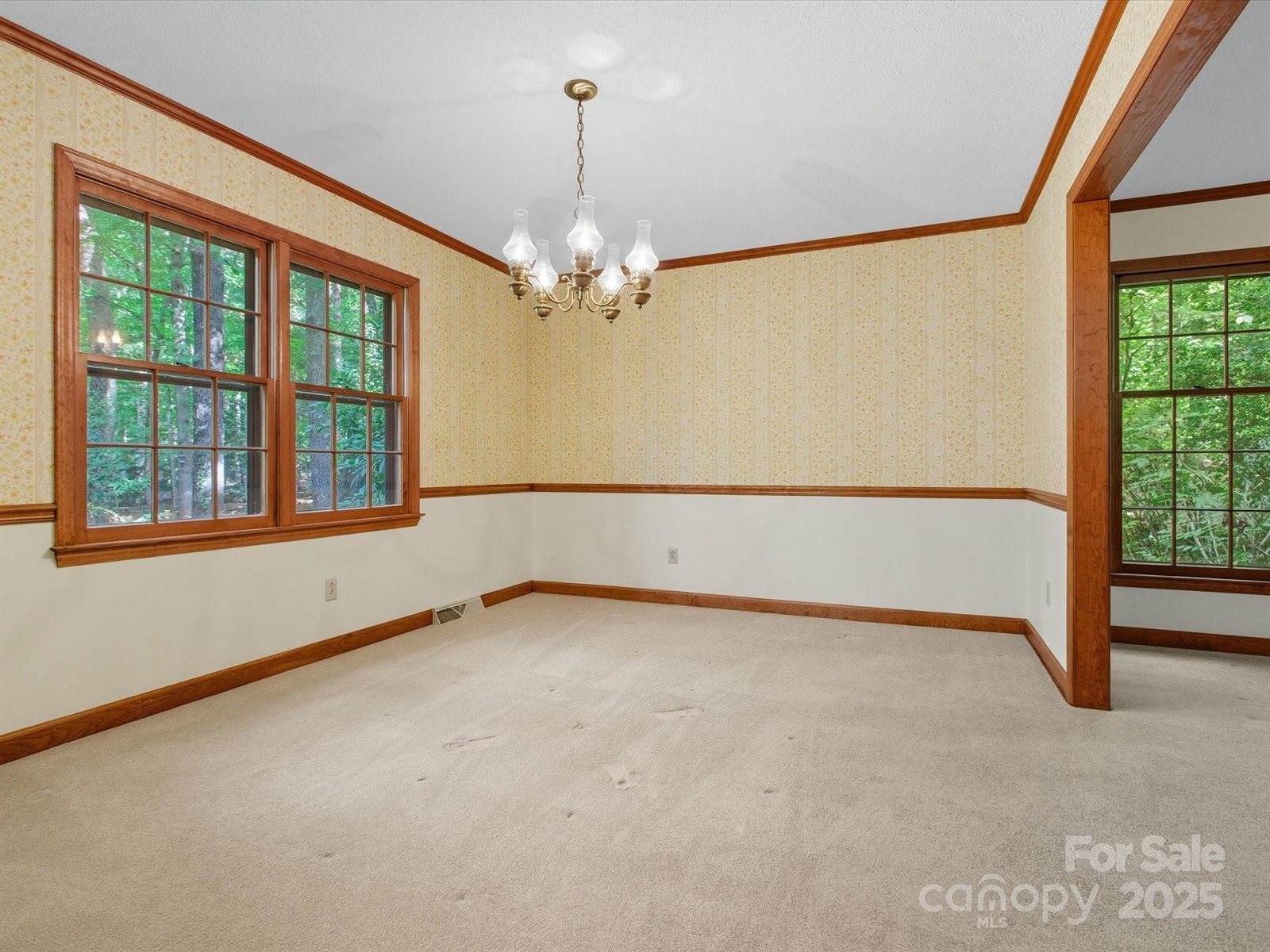 100 Canterbury Lane, Matthews, NC 28104