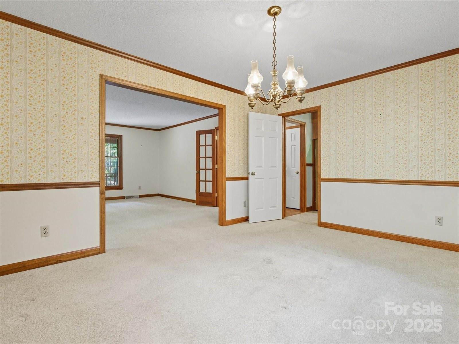 100 Canterbury Lane, Matthews, NC 28104