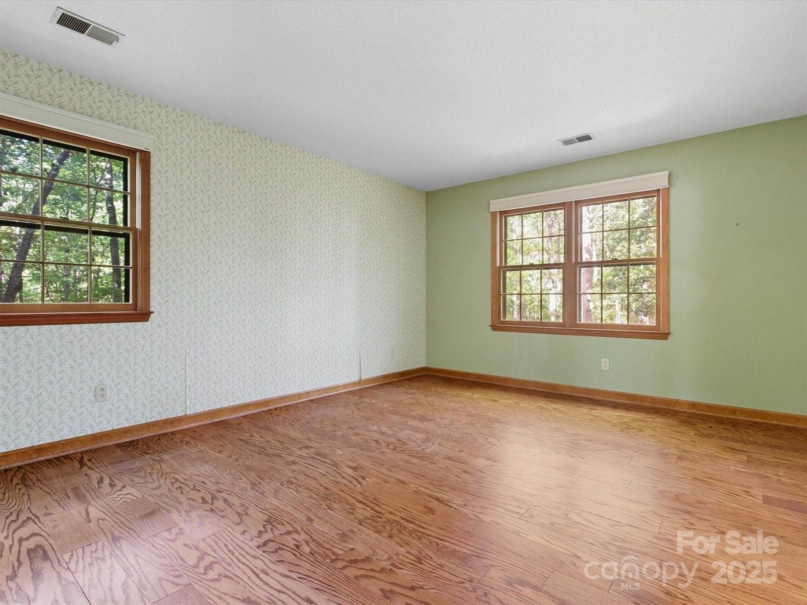 100 Canterbury Lane, Matthews, NC 28104