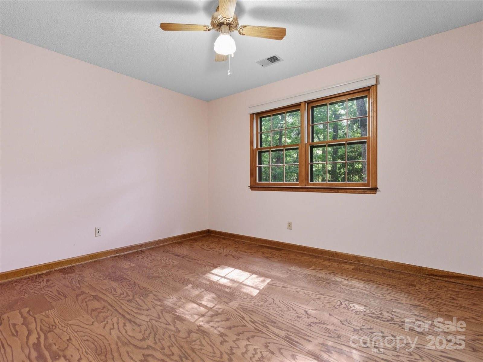 100 Canterbury Lane, Matthews, NC 28104