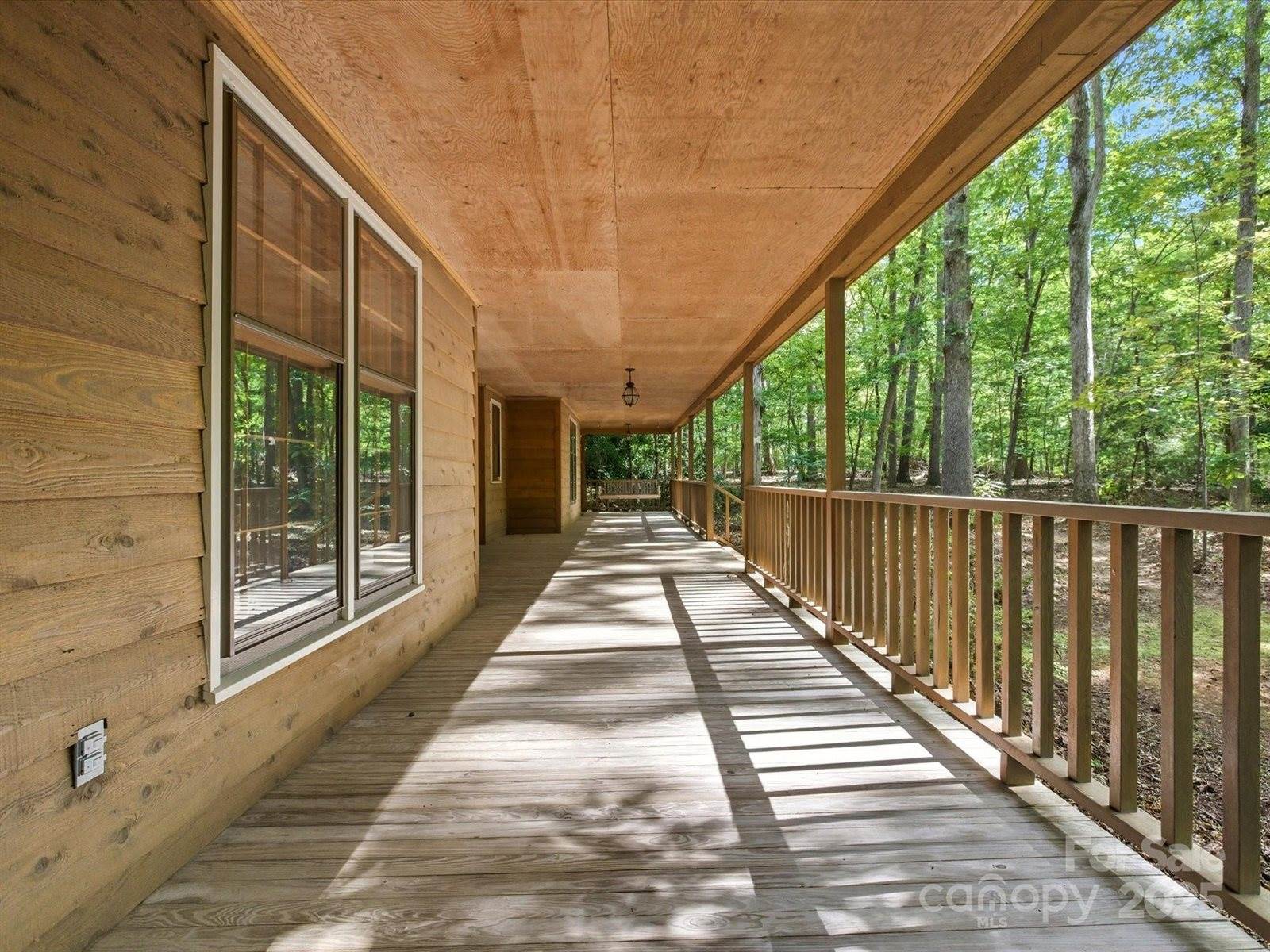 100 Canterbury Lane, Matthews, NC 28104