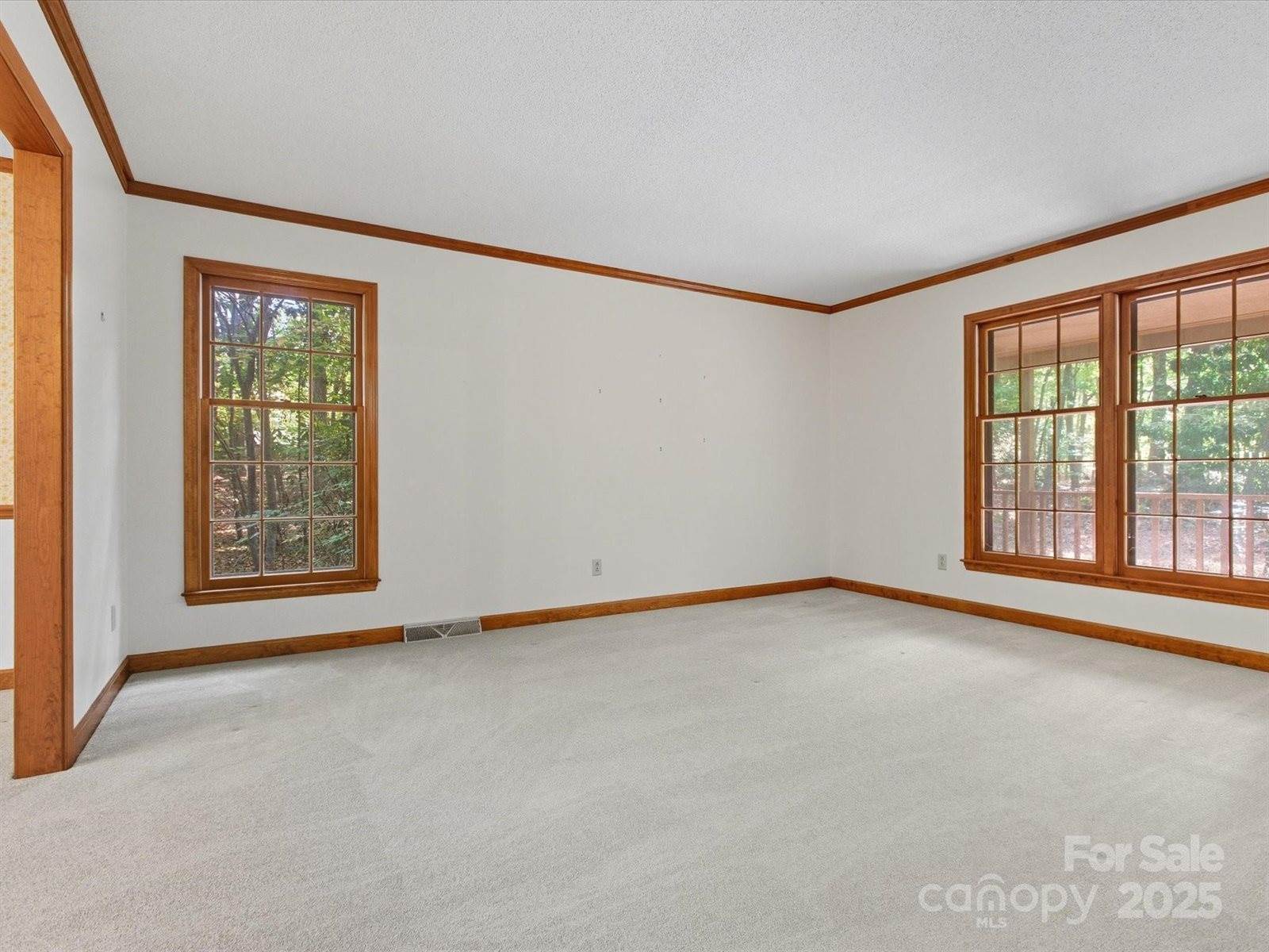 100 Canterbury Lane, Matthews, NC 28104