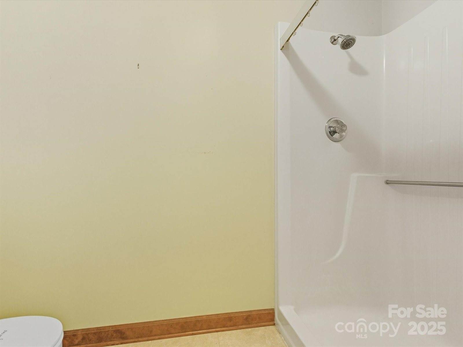 100 Canterbury Lane, Matthews, NC 28104