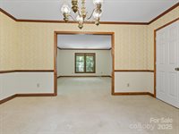 100 Canterbury Lane, Matthews, NC 28104