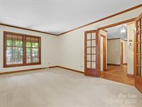 100 Canterbury Lane, Matthews, NC 28104