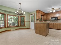 100 Canterbury Lane, Matthews, NC 28104