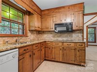 100 Canterbury Lane, Matthews, NC 28104