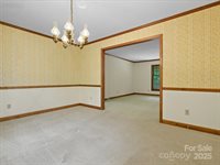 100 Canterbury Lane, Matthews, NC 28104