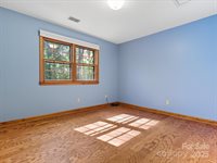 100 Canterbury Lane, Matthews, NC 28104