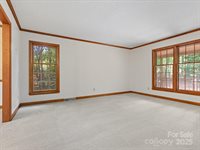 100 Canterbury Lane, Matthews, NC 28104