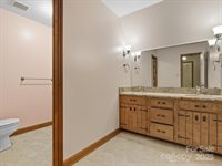 100 Canterbury Lane, Matthews, NC 28104