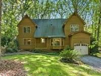 100 Canterbury Lane, Matthews, NC 28104