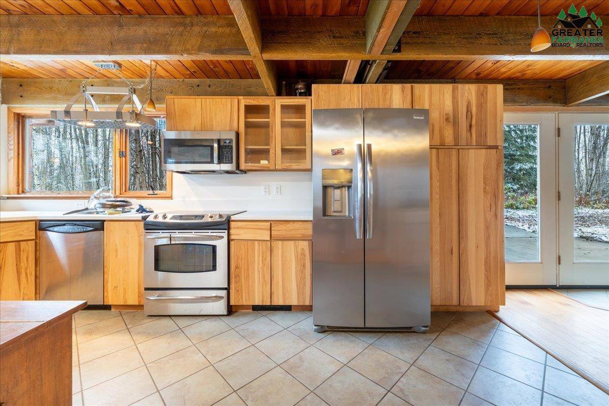 551 Ruth Estates Road, Fairbanks, AK 99712