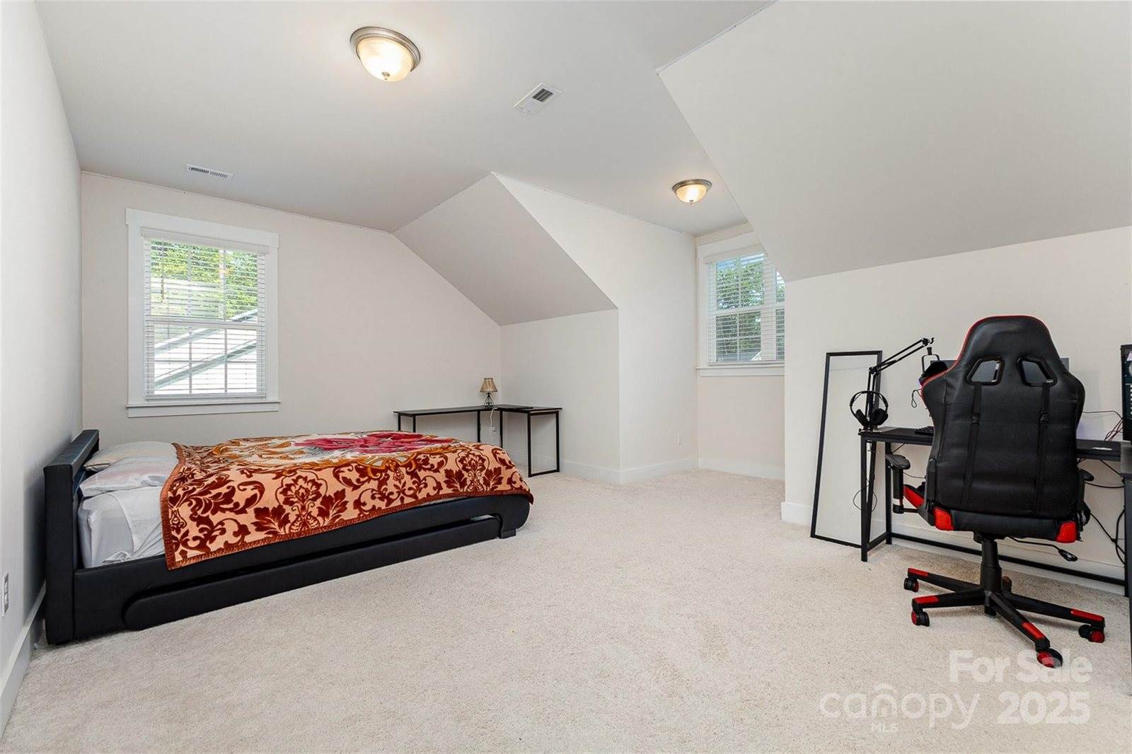 7725 Shalom Drive, Charlotte, NC 28216