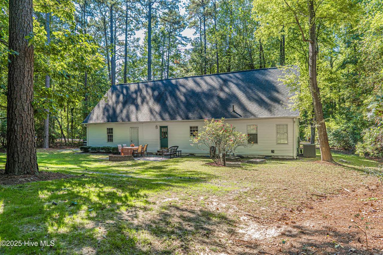 105 Heather Lane, Moore County, NC 28387