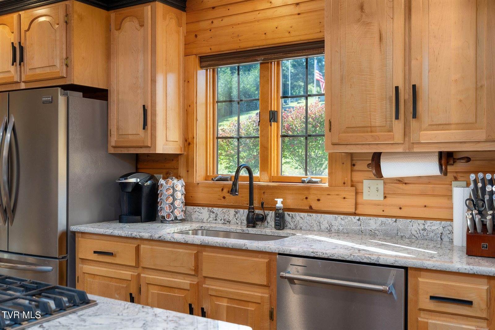 285 Cable Hollow Road, Butler, TN 37640