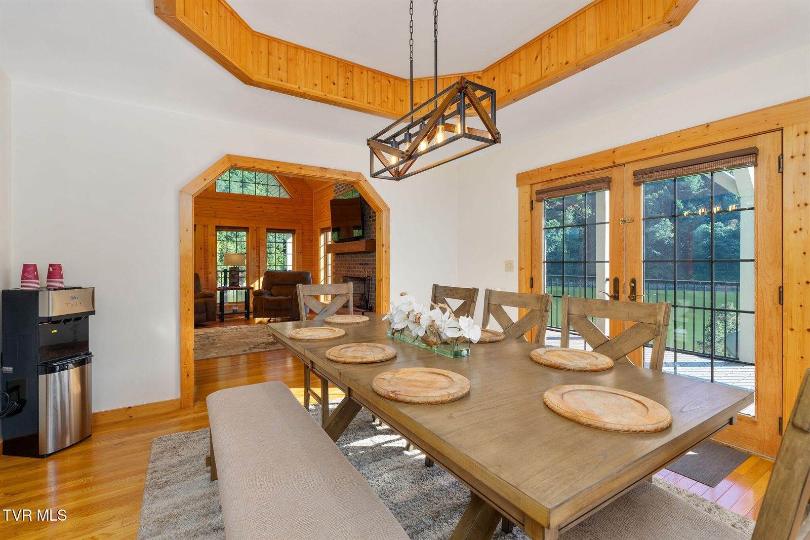 285 Cable Hollow Road, Butler, TN 37640