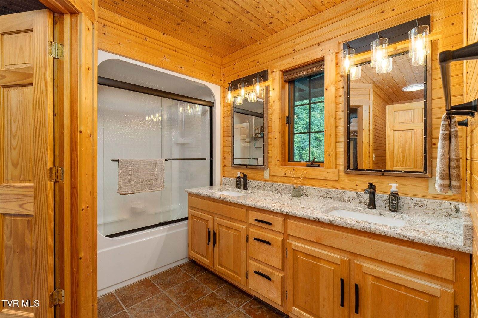 285 Cable Hollow Road, Butler, TN 37640