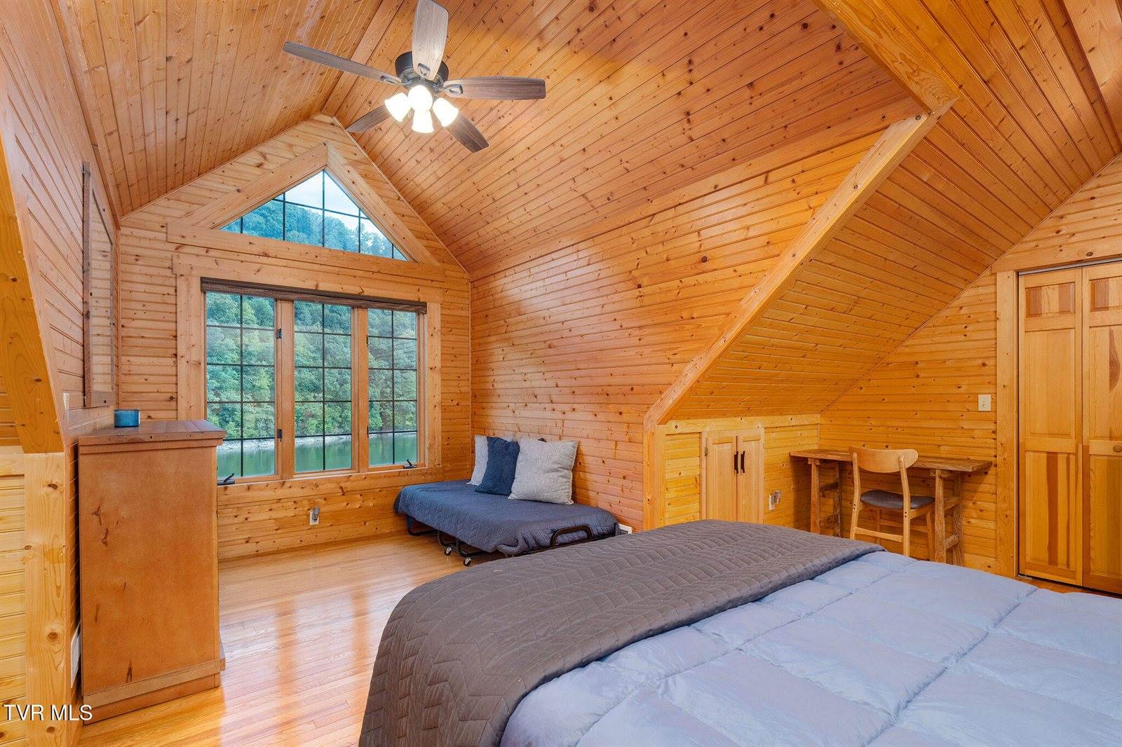 285 Cable Hollow Road, Butler, TN 37640