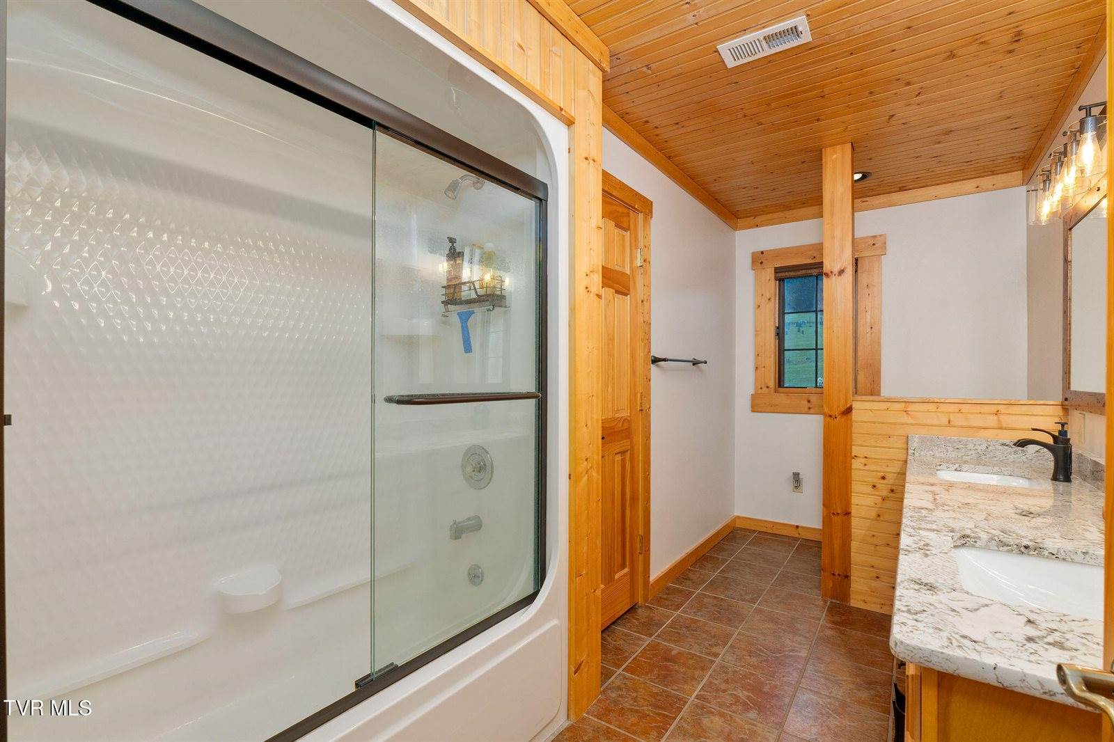 285 Cable Hollow Road, Butler, TN 37640