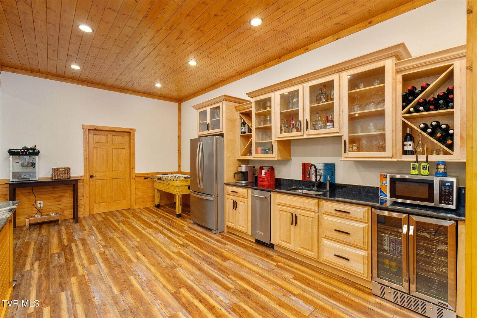 285 Cable Hollow Road, Butler, TN 37640