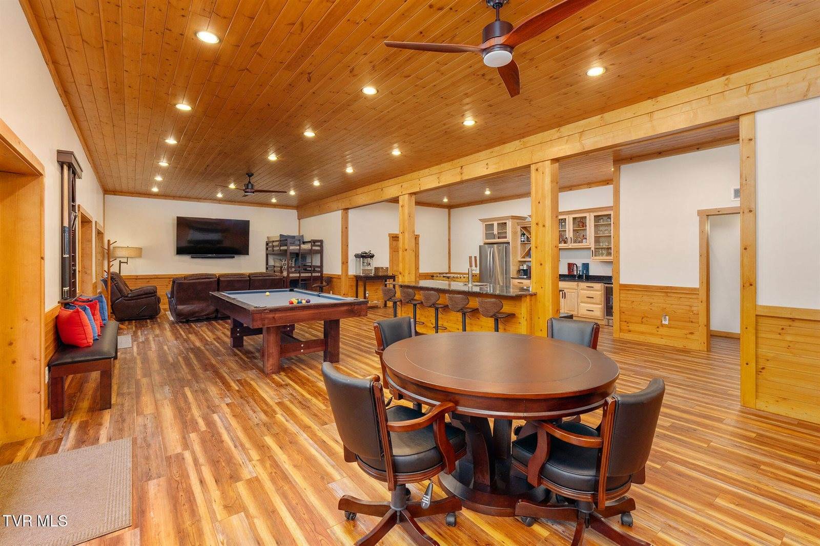 285 Cable Hollow Road, Butler, TN 37640