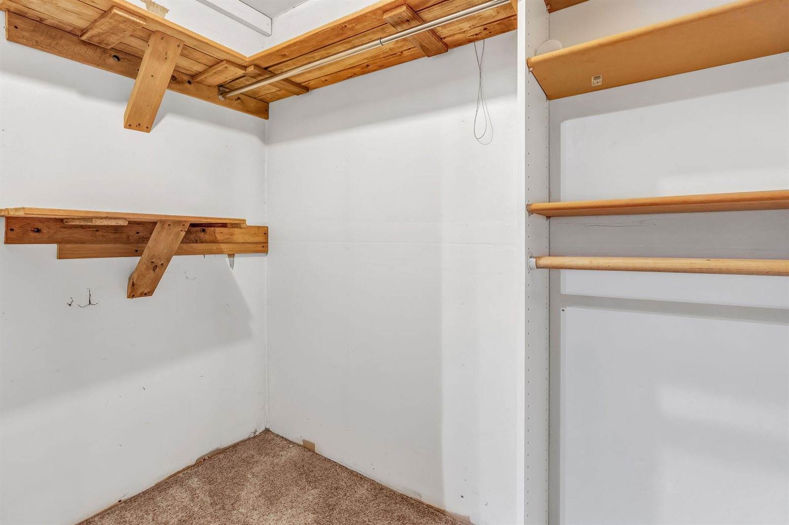 8 Carter Avenue, Newport, ME 04953