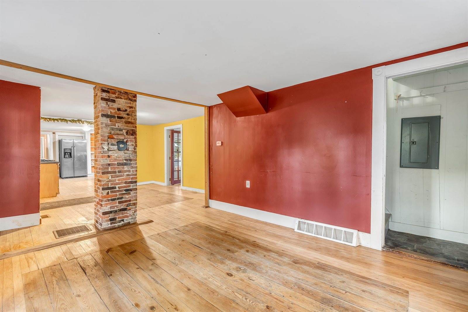 8 Carter Avenue, Newport, ME 04953