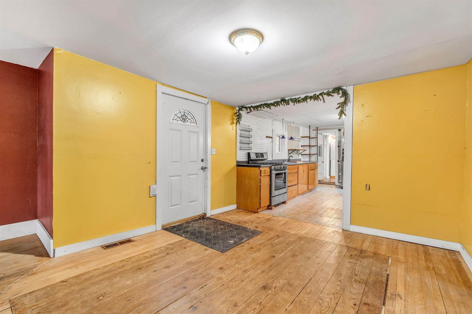 8 Carter Avenue, Newport, ME 04953